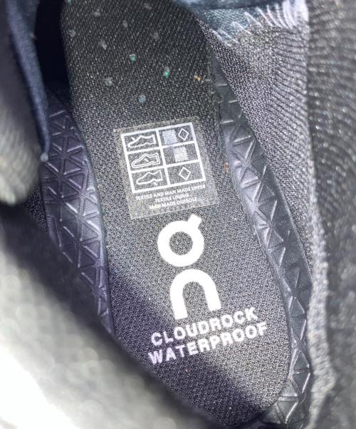on（オン）on (オン) cloudrock waterproof ブラック サイズ:US W7.5の古着・服飾アイテム