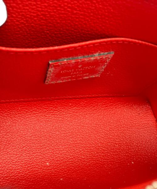 LOUIS VUITTON（ルイ ヴィトン）LOUIS VUITTON (ルイ ヴィトン) ポシェット・コスメティック レッドの古着・服飾アイテム