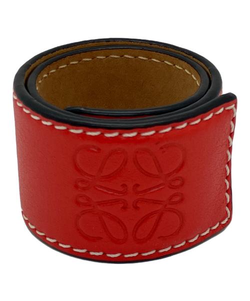 LOEWE（ロエベ）LOEWE (ロエベ) レザーマグネットバングル レッドの古着・服飾アイテム