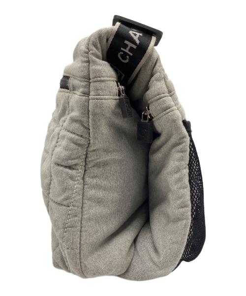 CHANEL（シャネル）CHANEL (シャネル) スポーツライン チョコバー メッセンジャーバッグ グレーの古着・服飾アイテム