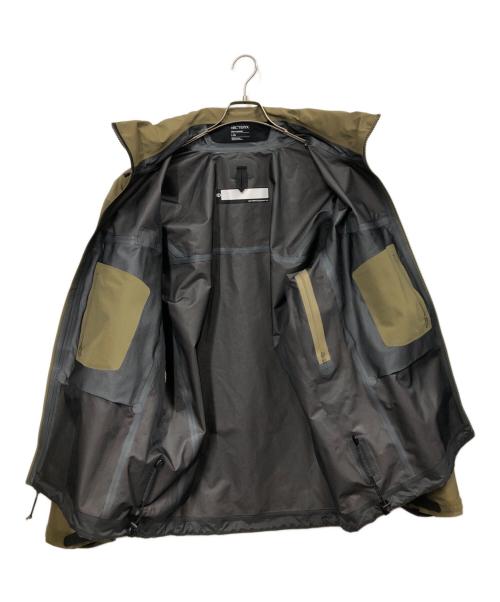 ARC'TERYX（アークテリクス）ARC'TERYX (アークテリクス) Alpha Jacket Gen 2.2 カーキ サイズ:Lの古着・服飾アイテム