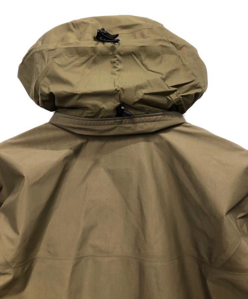 ARC'TERYX（アークテリクス）ARC'TERYX (アークテリクス) Alpha Jacket Gen 2.2 カーキ サイズ:Lの古着・服飾アイテム