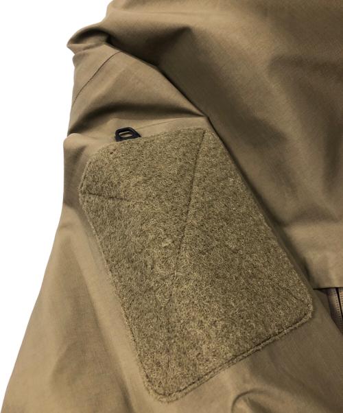 ARC'TERYX（アークテリクス）ARC'TERYX (アークテリクス) Alpha Jacket Gen 2.2 カーキ サイズ:Lの古着・服飾アイテム