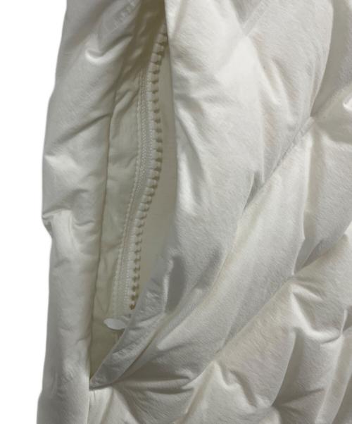 adidas（アディダス）adidas (アディダス) ダウンジャケット ホワイト サイズ:L 未使用品の古着・服飾アイテム