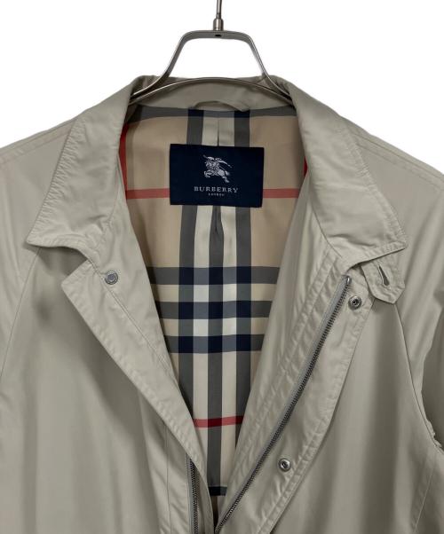 BURBERRY（バーバリー）BURBERRY (バーバリー) ステンカラーコート アイボリー サイズ:Mの古着・服飾アイテム
