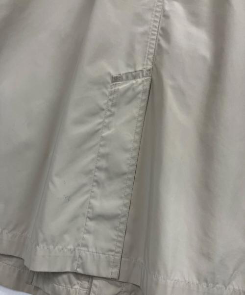 BURBERRY（バーバリー）BURBERRY (バーバリー) ステンカラーコート アイボリー サイズ:Mの古着・服飾アイテム