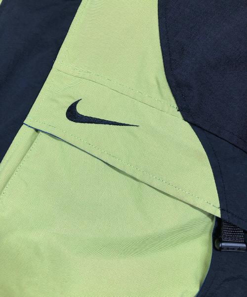 NIKE ACG（ナイキエーシージー）NIKE ACG (ナイキエーシージー) フーデッドジャケット ブラック×イエロー サイズ:XLの古着・服飾アイテム