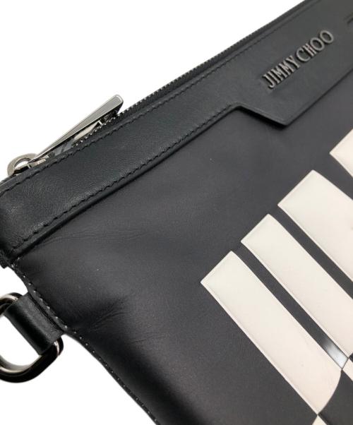 JIMMY CHOO（ジミーチュウ）JIMMY CHOO (ジミーチュウ) ロゴクラッチバッグ ブラック×ホワイトの古着・服飾アイテム