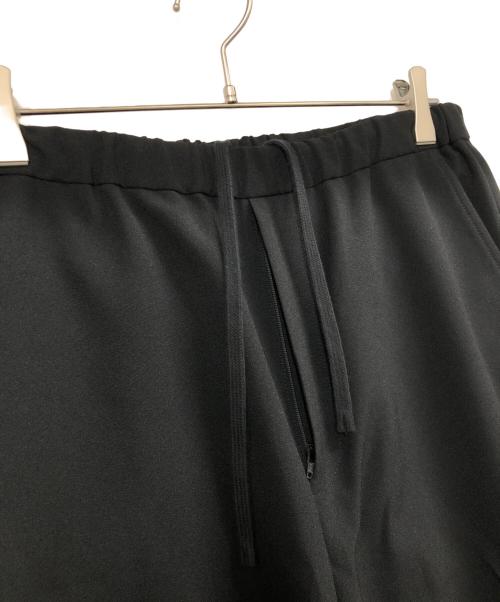 LAD MUSICIAN（ラッドミュージシャン）LAD MUSICIAN (ラッドミュージシャン) POLYESTER TROPICAL OVER PANTS ブラック サイズ:42の古着・服飾アイテム