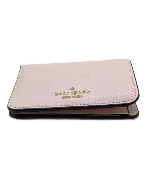 Kate Spade（ケイトスペード）Kate Spade (ケイトスペード) コンパクトウォレット / 2つ折り財布 ピンクの古着・服飾アイテム