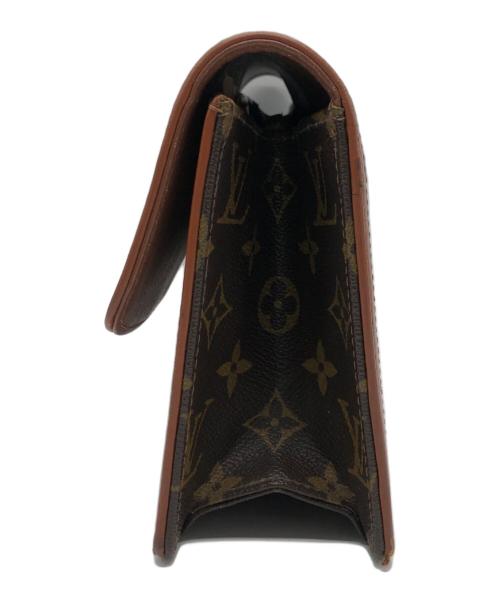 LOUIS VUITTON（ルイ ヴィトン）LOUIS VUITTON (ルイ ヴィトン) クラッチバッグ ブラウンの古着・服飾アイテム