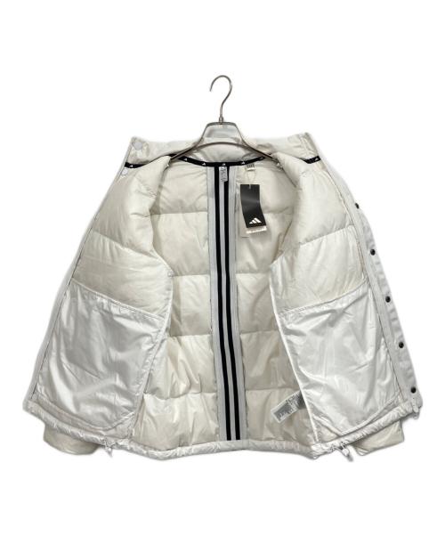 adidas（アディダス）adidas (アディダス) スリーストライプス ダウンジャケット ホワイト サイズ:L 未使用品の古着・服飾アイテム