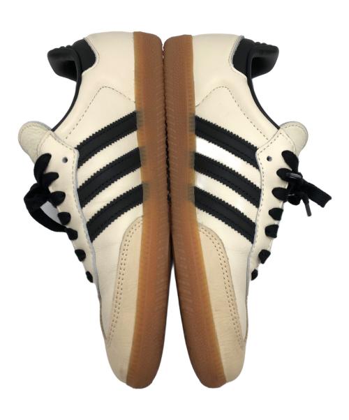 adidas（アディダス）adidas (アディダス) SAMBA ローカットスニーカー ベージュ サイズ:24.5の古着・服飾アイテム