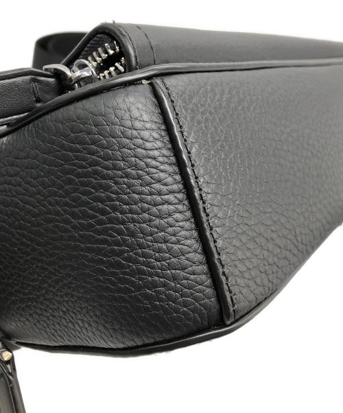 MICHAEL KORS（マイケル・コース）MICHAEL KORS (マイケル・コース) ショルダーバッグ ブラックの古着・服飾アイテム