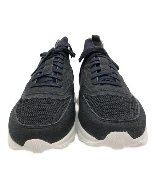 ekin（エクン）ekin (エクン) SOIL/ローカットスニーカー ホワイト×ブラック サイズ:43 未使用品の古着・服飾アイテム