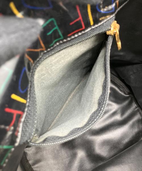 FENDI（フェンディ）FENDI (フェンディ) ビニールハンドバッグ ブラックの古着・服飾アイテム