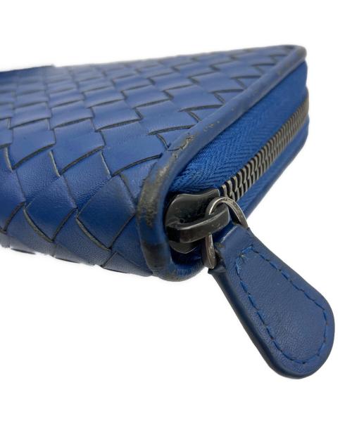 BOTTEGA VENETA（ボッテガベネタ）BOTTEGA VENETA (ボッテガベネタ) イントレチャート ラウンドファスナー長財布 ブルーの古着・服飾アイテム