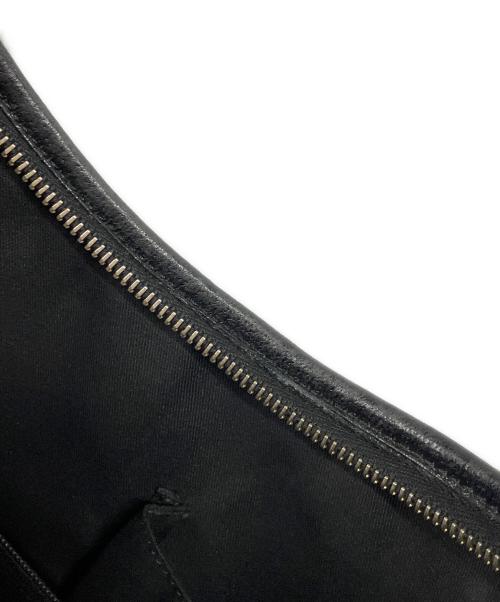 GUCCI（グッチ）GUCCI (グッチ) Abbey / GGセミショルダーバッグ ブラックの古着・服飾アイテム