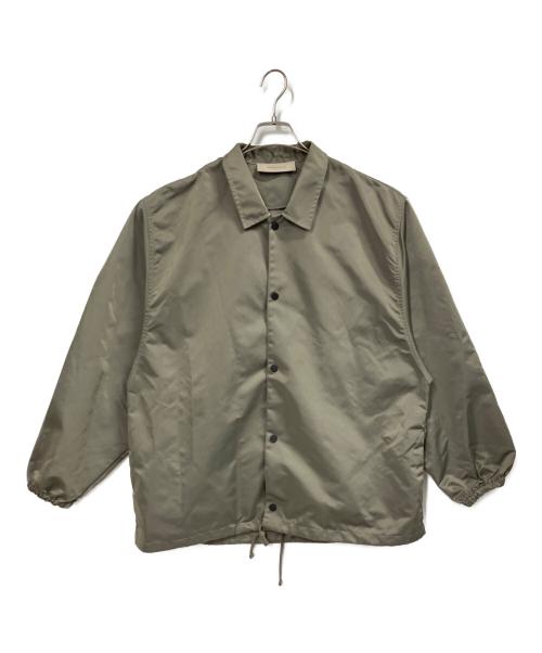 FOG ESSENTIALS（フィアオブゴッド エッセンシャル）FOG ESSENTIALS (フィアオブゴッド エッセンシャル) コーチジャケット カーキ サイズ:Mの古着・服飾アイテム