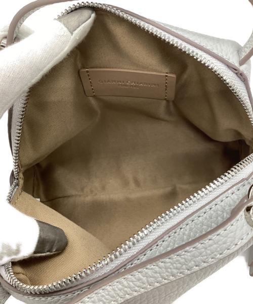 GIANNI CHIARINI（ジャンニ キアリーニ）GIANNI CHIARINI (ジャンニ キアリーニ) GIANNI CHIARINIショルダーバッグ ライトグレーの古着・服飾アイテム