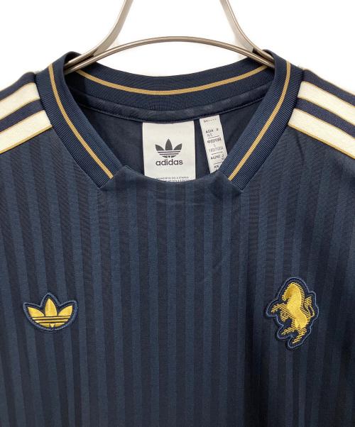 adidas（アディダス）adidas (アディダス) ユベントス テラスアイコン ジャージー（ジェンダーニュートラル) / ゲームシャツ ネイビー サイズ:XL 未使用品の古着・服飾アイテム