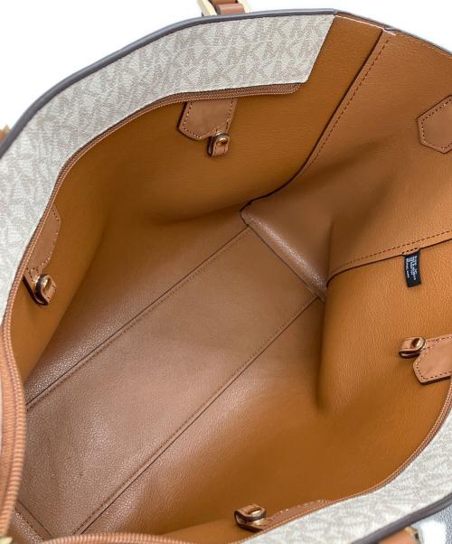 MICHAEL KORS（マイケルコース）MICHAEL KORS (マイケルコース) トートバッグ ホワイト×ブラウンの古着・服飾アイテム