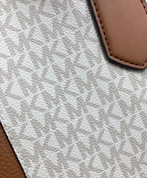 MICHAEL KORS（マイケルコース）MICHAEL KORS (マイケルコース) トートバッグ ホワイト×ブラウンの古着・服飾アイテム