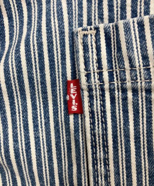 LEVI'S（リーバイス）LEVI'S (リーバイス) 555 リラックスストレートジーンズ ホワイト×ブルー サイズ:Ｗ29　Ｌ32 未使用品の古着・服飾アイテム