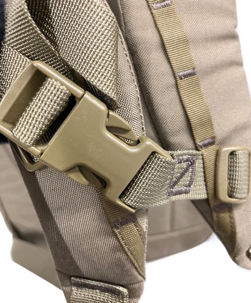 EVERGOODS（エバーグッズ）EVERGOODS (エバーグッズ)  Civic Panel Loader 24L / バックパック カーキの古着・服飾アイテム