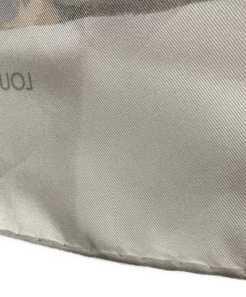 LOUIS VUITTON（ルイ ヴィトン）LOUIS VUITTON (ルイ ヴィトン) carre Au fil du temps （時の流れに）/ シルクスカーフ アイボリーの古着・服飾アイテム