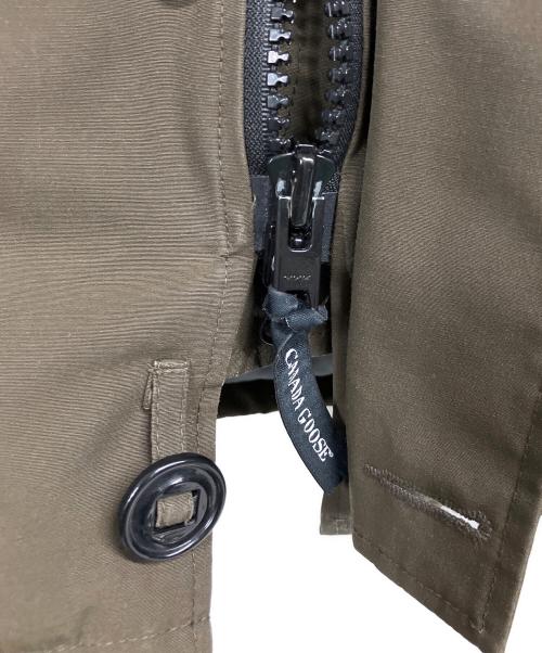 CANADA GOOSE（カナダグース）CANADA GOOSE (カナダグース) ダウンジャケット カーキ サイズ:Sの古着・服飾アイテム
