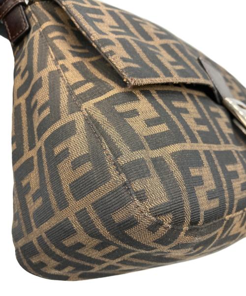 FENDI（フェンディ）FENDI (フェンディ) ズッカ マンマバケット / セミショルダーバッグ ブラウンの古着・服飾アイテム