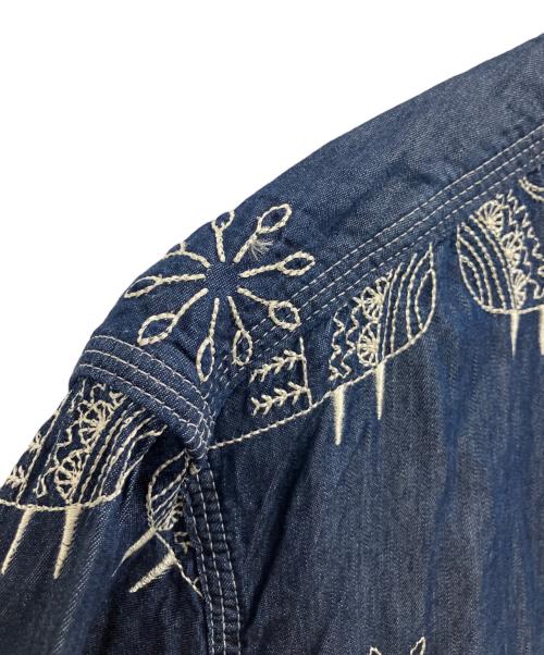 Engineered Garments（エンジニアド ガーメンツ）Engineered Garments (エンジニアド ガーメンツ) 刺繍長袖シャツ インディゴ サイズ:Mの古着・服飾アイテム