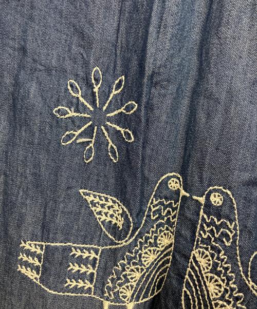 Engineered Garments（エンジニアド ガーメンツ）Engineered Garments (エンジニアド ガーメンツ) 刺繍長袖シャツ インディゴ サイズ:Mの古着・服飾アイテム