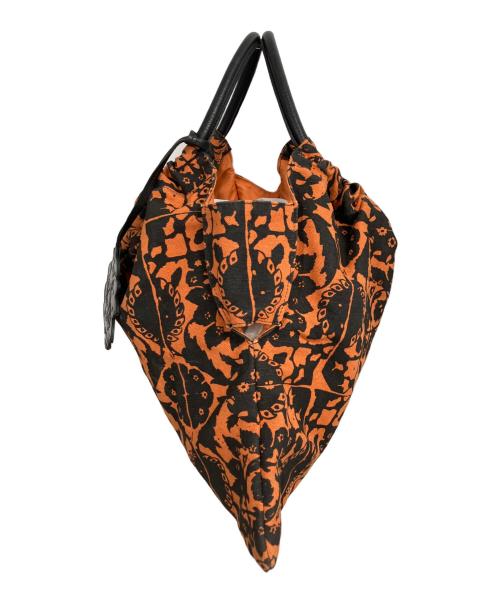 Vivienne Westwood（ヴィヴィアンウエストウッド）Vivienne Westwood (ヴィヴィアンウエストウッド) キャンバストートバッグ オレンジ×ブラックの古着・服飾アイテム
