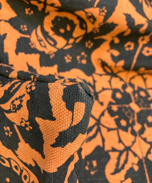 Vivienne Westwood（ヴィヴィアンウエストウッド）Vivienne Westwood (ヴィヴィアンウエストウッド) キャンバストートバッグ オレンジ×ブラックの古着・服飾アイテム