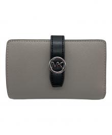 MICHAEL KORS（マイケルコース）の古着「グリニッジ 2つ折り財布」｜グレー