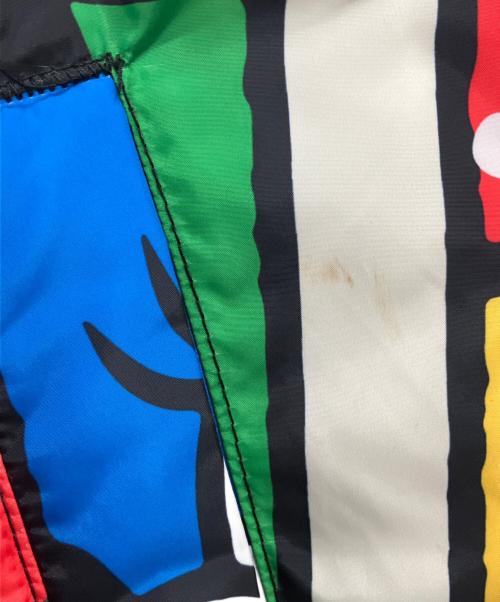 LEVI'S（リーバイス）LEVI'S (リーバイス) DISNEY (ディズニー) リバーシブルキルティングコート ブラック×マルチカラー サイズ:Sの古着・服飾アイテム