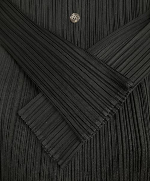 PLEATS PLEASE（プリーツプリーズ）PLEATS PLEASE (プリーツプリーズ) プリーツシャツ ブラック サイズ:3の古着・服飾アイテム