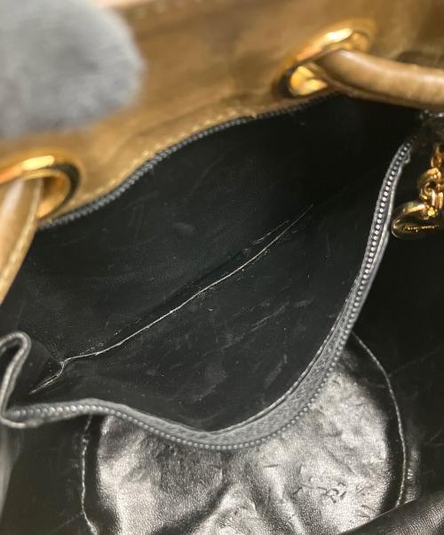 Salvatore Ferragamo（サルヴァトーレ フェラガモ）Salvatore Ferragamo (サルヴァトーレ フェラガモ) ヴァラリボン / 巾着ショルダーバッグ ブラウンの古着・服飾アイテム