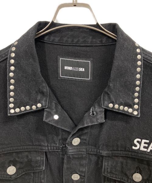 WIND AND SEA（ウィンダンシー）WIND AND SEA (ウィンダンシー) STUDDED DENIM JACKET / デニムジャケット ブラック サイズ:XLの古着・服飾アイテム
