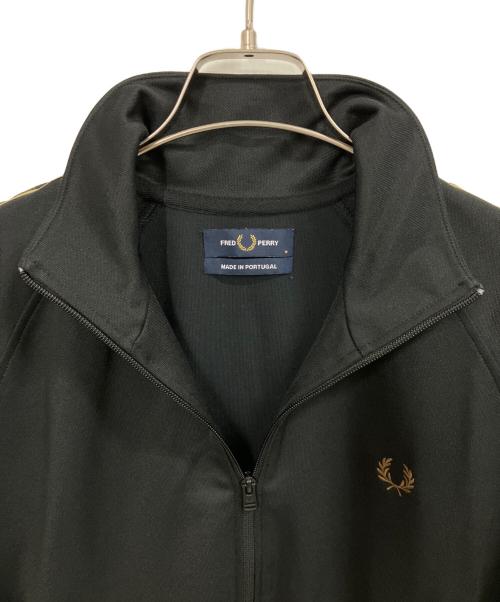 FRED PERRY（フレッドペリー）FRED PERRY (フレッドペリー) CONTRAST TAPE TRACK JACKET ブラック サイズ:Mの古着・服飾アイテム