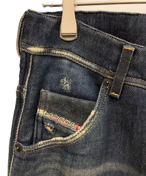 DIESEL（ディーゼル）DIESEL (ディーゼル) デニムパンツ インディゴ サイズ:30の古着・服飾アイテム