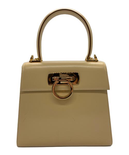 Ferragamo（フェラガモ）Ferragamo (フェラガモ)  ガンチーニ金具　2WAYバッグ ベージュの古着・服飾アイテム