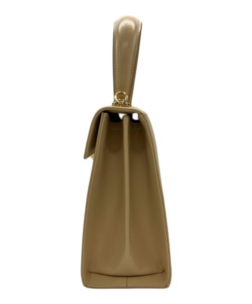 Ferragamo（フェラガモ）Ferragamo (フェラガモ)  ガンチーニ金具　2WAYバッグ ベージュの古着・服飾アイテム