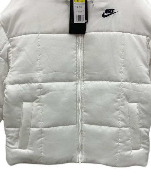 NIKE（ナイキ）NIKE (ナイキ) 中綿ジャケット ホワイト サイズ:Sの古着・服飾アイテム