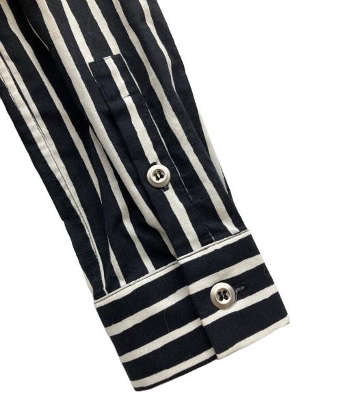 marimekko（マリメッコ）marimekko (マリメッコ) ヨカポイカ　長袖シャツ ブラック×ホワイト サイズ:34の古着・服飾アイテム