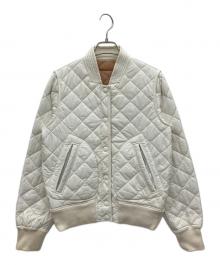 N°21（ヌメロヴェントゥーノ）の古着「キルティングリバーシブルジャケット」｜ホワイト