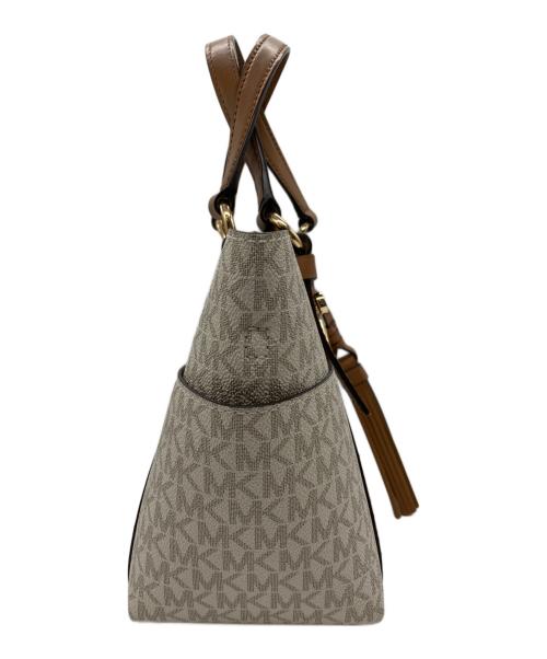 MICHAEL KORS（マイケル・コース）MICHAEL KORS (マイケル・コース) カジュアルバッグ ホワイトの古着・服飾アイテム