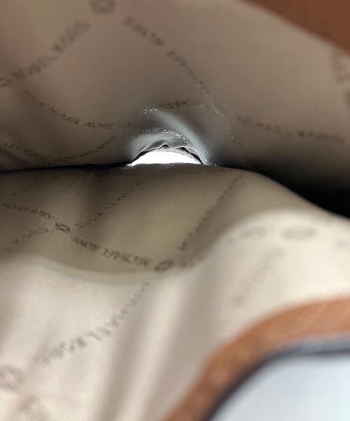 MICHAEL KORS（マイケル・コース）MICHAEL KORS (マイケル・コース) 2つ折り財布 ブラウンの古着・服飾アイテム